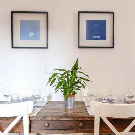 Spacious Apartment With Big Terrace At Colosseum Roma Eksteriør bilde